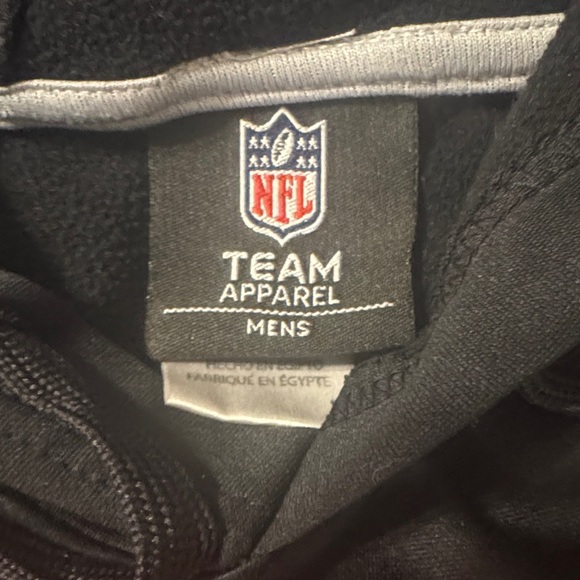 Chiefs Black Hoodie - Picture 3 of 4